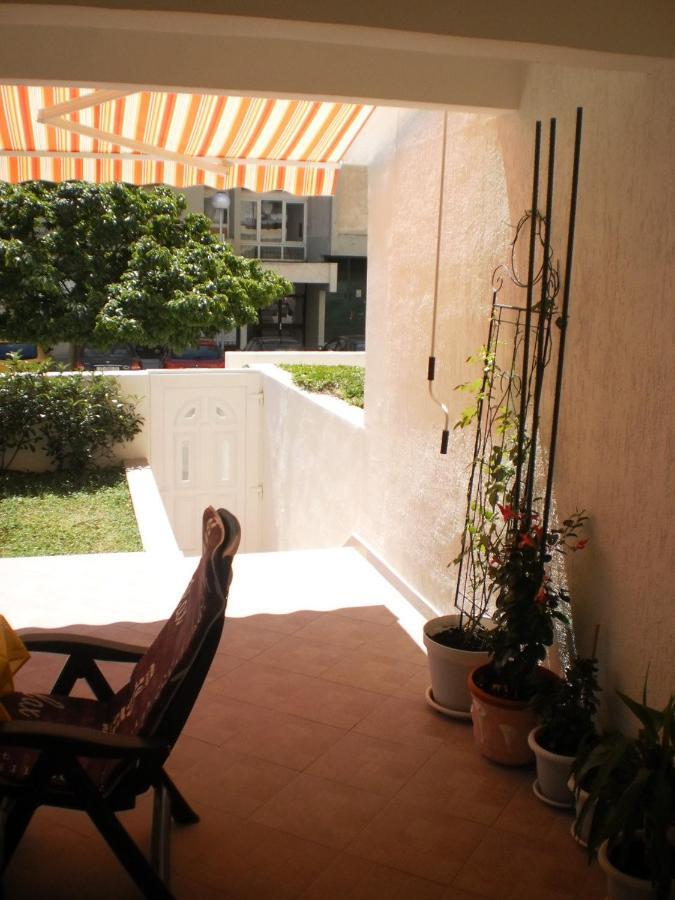 Apartment Lana โอมิช ภายนอก รูปภาพ