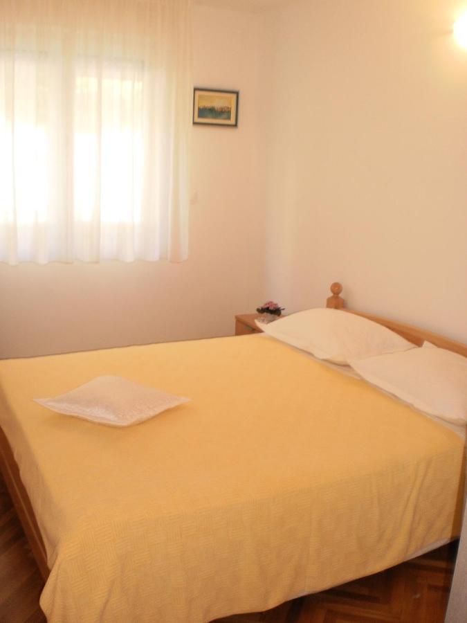 Apartment Lana โอมิช ภายนอก รูปภาพ